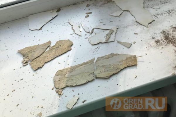 В Оренбурге в многоквартирном доме рухнул потолок