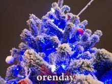 В новогоднюю ночь на площади им.Ленина в Оренбурге было не протолкнуться