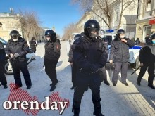 Разгонять несанкционированный митинг вышла, кажется, вся оренбургская полиция