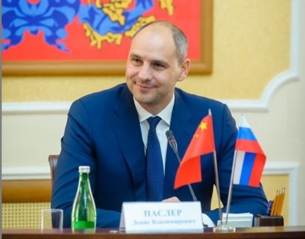 Повестка со знаком "минус": выросла упоминаемость Дениса Паслера в соцсетях