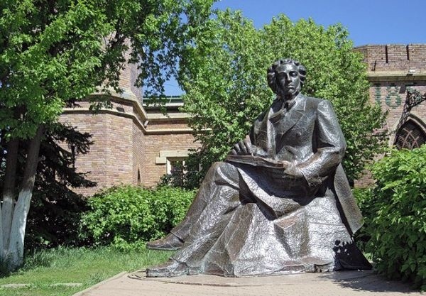 История одного памятника: как на оренбургской Набережной появился Пушкин