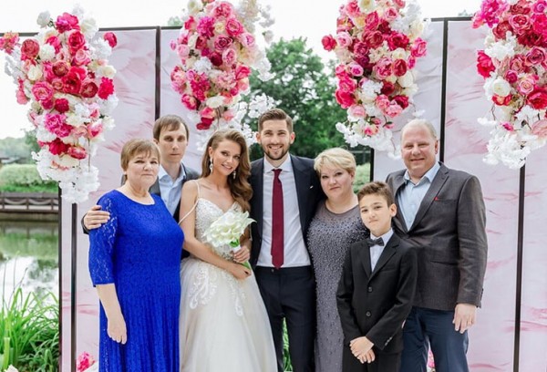 Экс-игрок "Оренбурга" Алексей Сутормин пронзительно обратился к скончавшемуся отцу