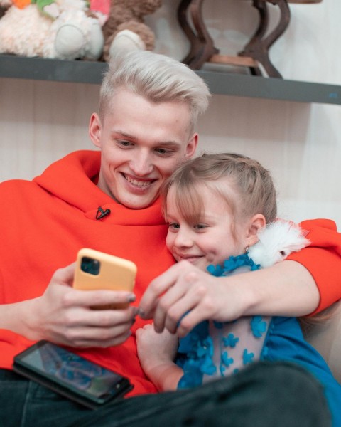 Выяснилось, что у Ильи и Дани Милохиных в Оренбурге есть еще один брат