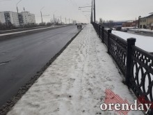 Ямы, лужи, швы: в каком состоянии в Оренбурге находится мост через ул. Шевченко на ул. Терешковой