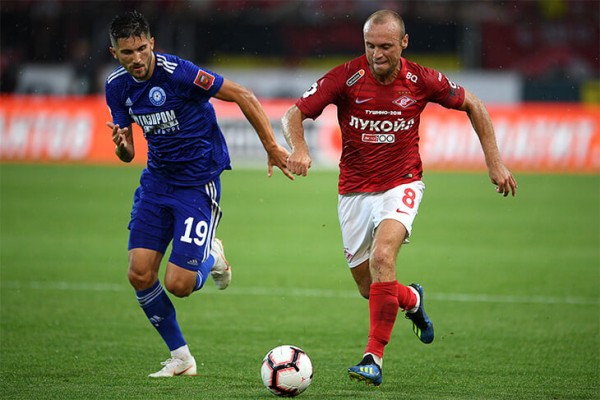 Экс-игрок "Оренбурга" Алексей Сутормин пронзительно обратился к скончавшемуся отцу