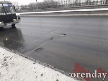 Ямы, лужи, швы: в каком состоянии в Оренбурге находится мост через ул. Шевченко на ул. Терешковой