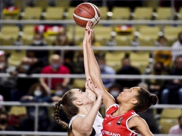 Женская сборная России по баскетболу вырвала победу у Швейцарии