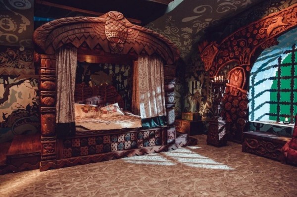 
Одеяло для царь-девицы в фильме &laquo;Конек-Горбунок&raquo; сделали из оренбургских пуховых платков		