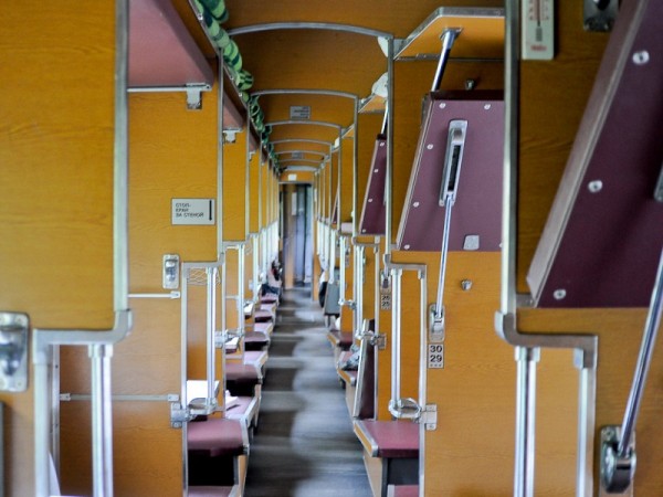 Пьяный мужчина устроил дебош в пассажирском поезде &laquo;Оренбург &ndash; Новый Уренгой&raquo;