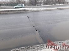 Ямы, лужи, швы: в каком состоянии в Оренбурге находится мост через ул. Шевченко на ул. Терешковой