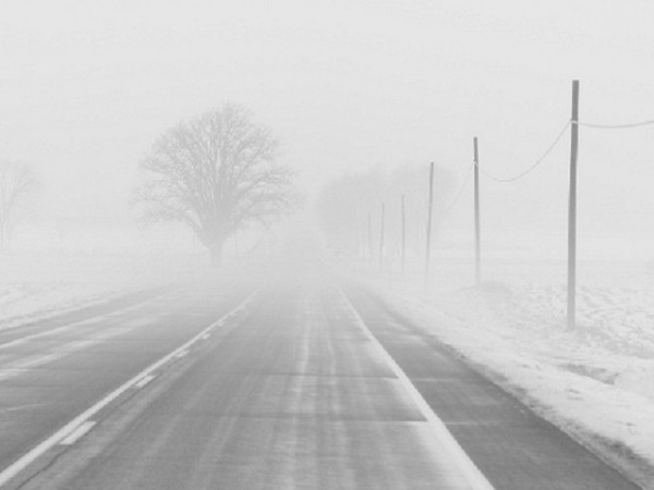 Оренбуржцев предупредили о метелях и снежных заносах на дорогах