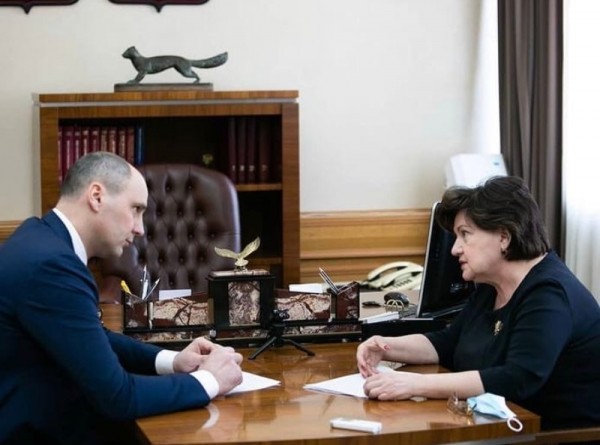 Оренбуржцы в трудной ситуации получат больше 600 млн рублей 