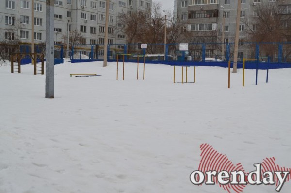 Самый чистый двор в городе - у дома, где живет прокурор Оренбургской области