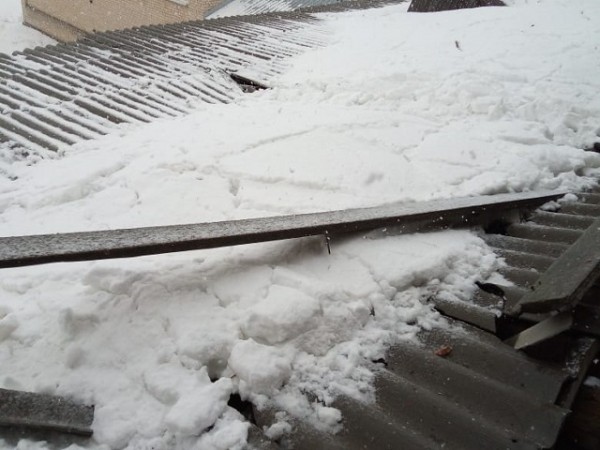 В оренбургской школе должны отремонтировать рухнувшую крышу до конца недели