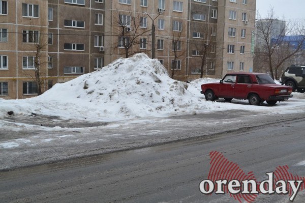 Самый чистый двор в городе - у дома, где живет прокурор Оренбургской области