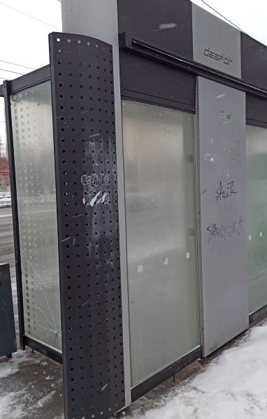 Состояние &laquo;умных остановок&raquo; в Оренбурге все печальней