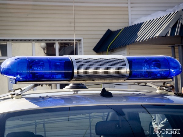 В Бугуруслане мужчина пытался скрыться от полицейских на снегоходе