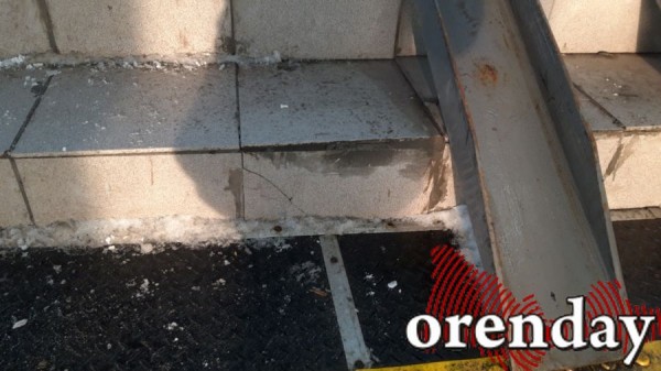 Первый надземный переход для оренбуржцев вышел комом