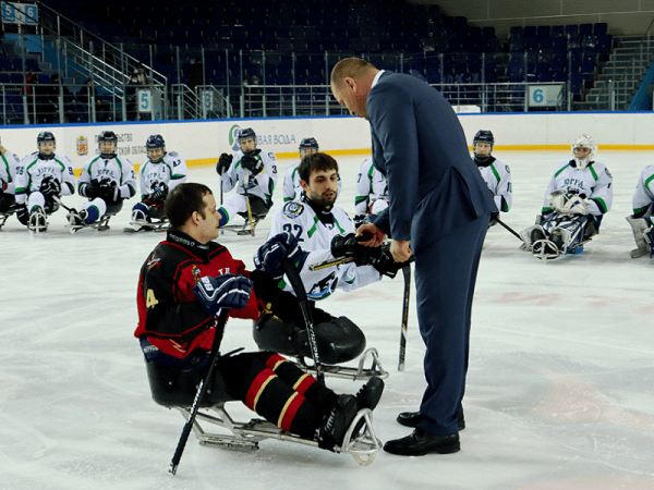 В Оренбуржье стартовал чемпионат России по следж-хоккею