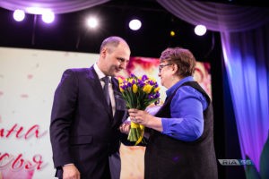 Денис Паслер наградил победительниц конкурса &laquo;Женщина Оренбуржья&raquo;