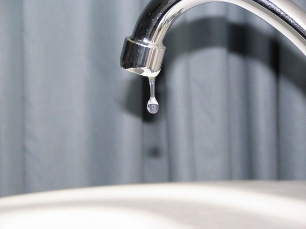 Десятки домов в Оренбуржье остались без воды из-за аварии