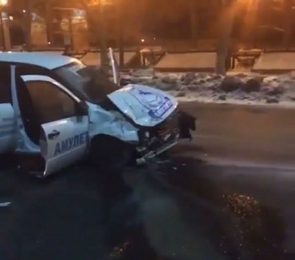 Четыре человека пострадали в результате дорожной аварии в Оренбурге