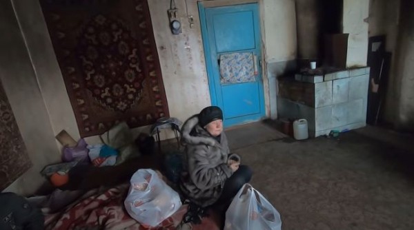 На живущую в "пещере" семью обратили внимание бугурусланские чиновники