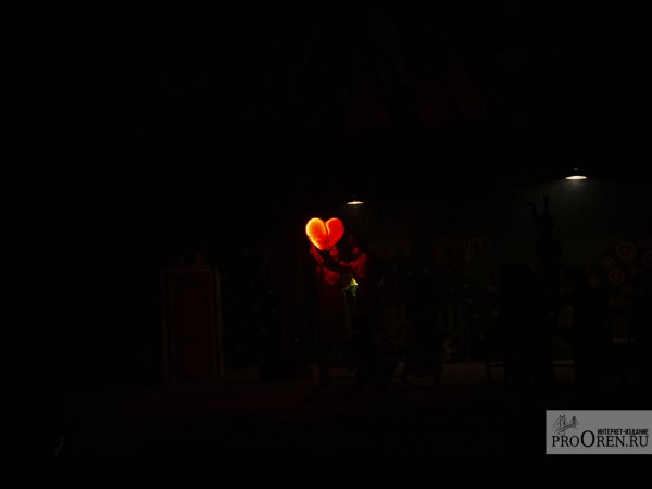 В оренбургской музкомедии состоялась премьера «Дачного романа» В оренбургской музкомедии состоялась премьера «Дачного романа»