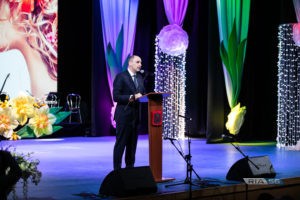 Денис Паслер наградил победительниц конкурса &laquo;Женщина Оренбуржья&raquo;