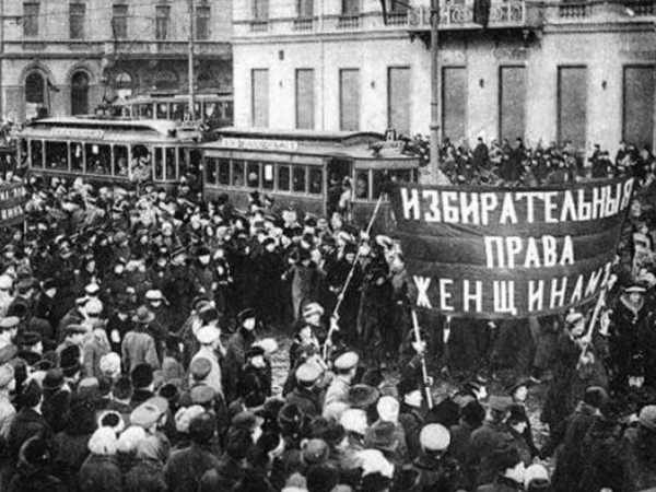 История праздника 8 Марта: как изменилась традиция за сто лет&nbsp;