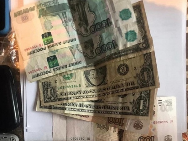 Оренбургские полицейские задержали похитителей денег у пенсионеров