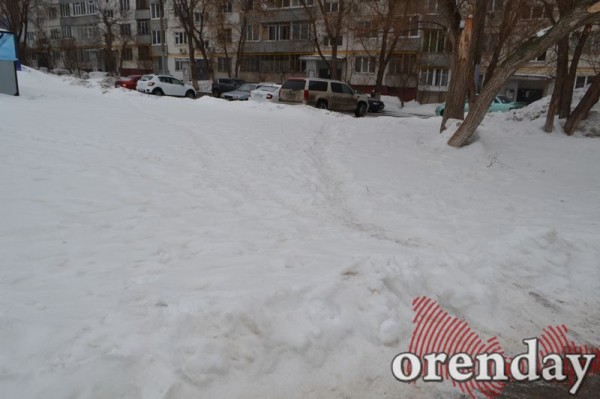 Самый чистый двор в городе - у дома, где живет прокурор Оренбургской области