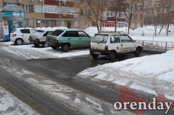Самый чистый двор в городе - у дома, где живет прокурор Оренбургской области
