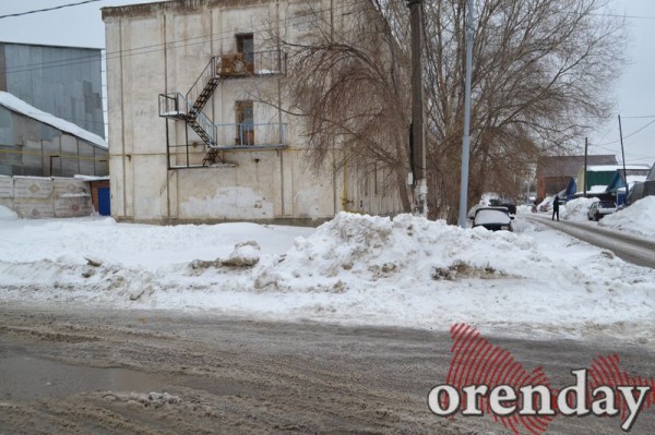 Самый чистый двор в городе - у дома, где живет прокурор Оренбургской области