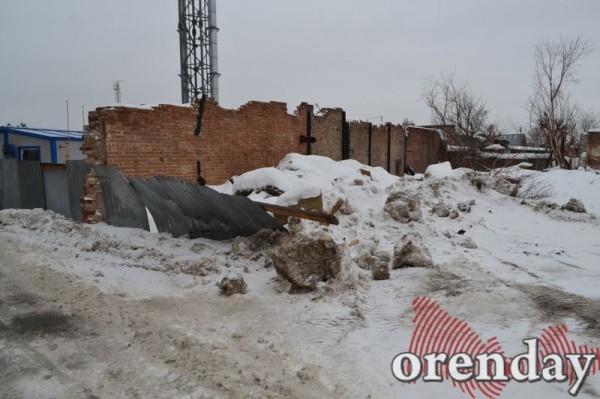 Самый чистый двор в городе - у дома, где живет прокурор Оренбургской области
