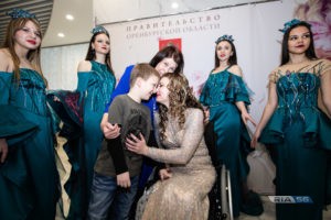 Денис Паслер наградил победительниц конкурса &laquo;Женщина Оренбуржья&raquo;