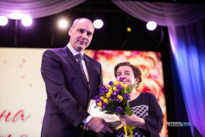 Денис Паслер наградил победительниц конкурса &laquo;Женщина Оренбуржья&raquo;