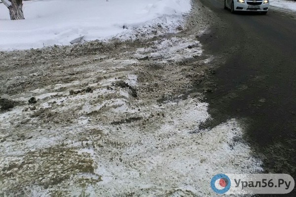 В Орске после уборки основных дорог, на второстепенные осталось только «запрыгивать»
В Орске после уборки основных дорог, на второстепенные осталось только «запрыгивать»