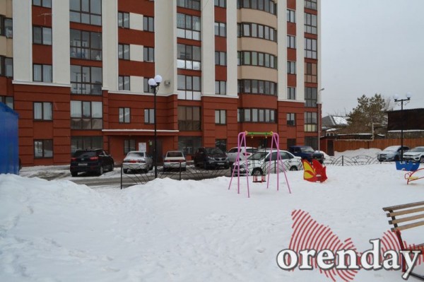 Самый чистый двор в городе - у дома, где живет прокурор Оренбургской области