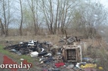 Жители Овощевода бьют тревогу: дорогу к озеру начали отсыпать асфальтовым срезом