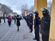 В Оренбурге сторонники Навального водили хоровод