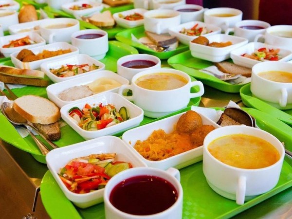 В Оренбурге не ставят детей на учет из-за отказа от школьного питания