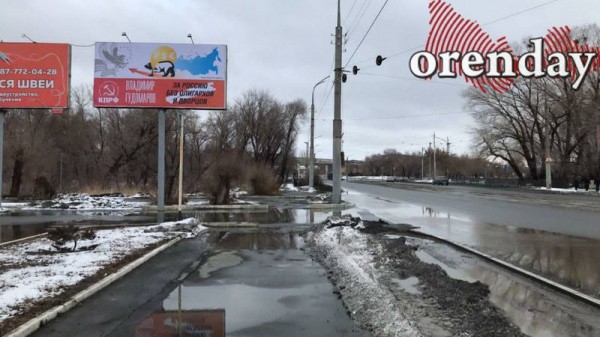 Орский депутат Владимир Гудомаров вновь остался без баннера