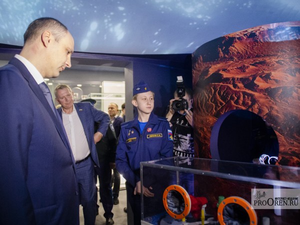 В Оренбурге открыли после реставрации музей-квартиру Юрия и Валентины Гагариных