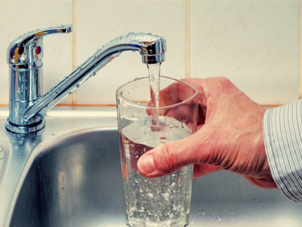 Водоснабжение после коммунальной аварии в Новотроицке восстановили Водоснабжение после коммунальной аварии в Новотроицке восстановили