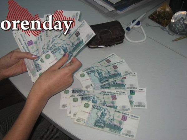 Оренбуржцам грозят большие штрафы за свалки и парковку на газоне