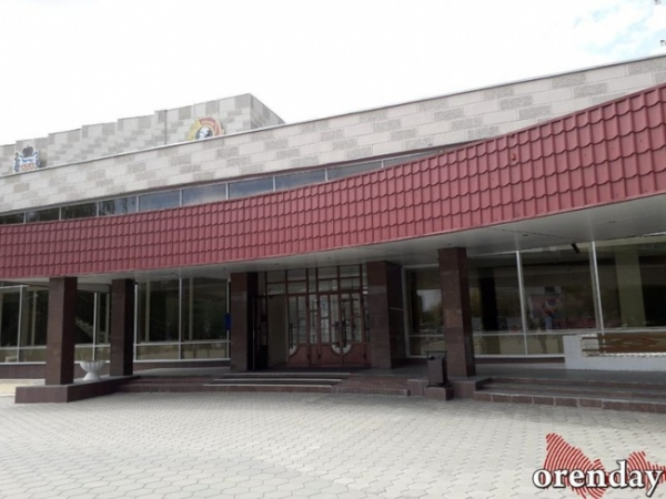 Правительство Оренбуржья "вбухает" в ремонт приемной миллион рублей