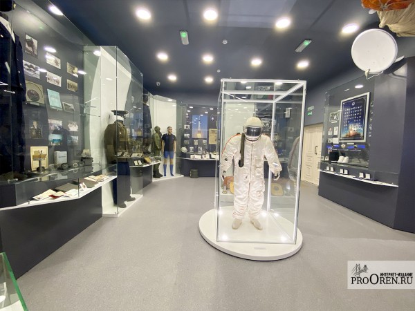 В Оренбурге открыли после реставрации музей-квартиру Юрия и Валентины Гагариных