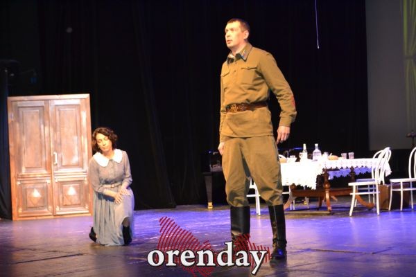 Вместо работы оренбургские вице-губернаторы играли в спектакле