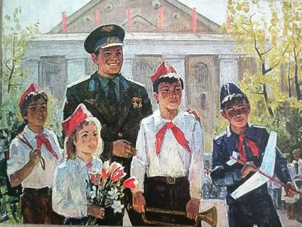 Музей истории Оренбурга получил 400 почтовых карточек с изображением Юрия Гагарина